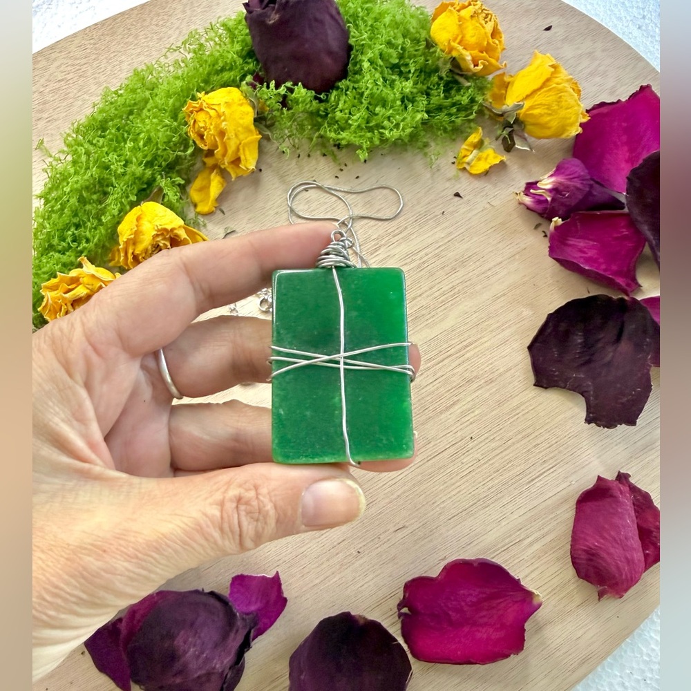 Jade Pendant Necklace  – Handmade Crystal Jewelry